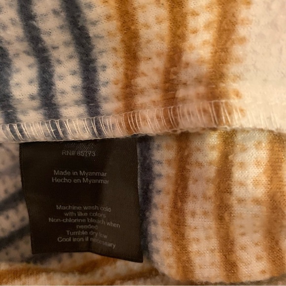 Women’s O’Neill Julia Pullover Hoodie Sweatshirt - Picture 6 of 7